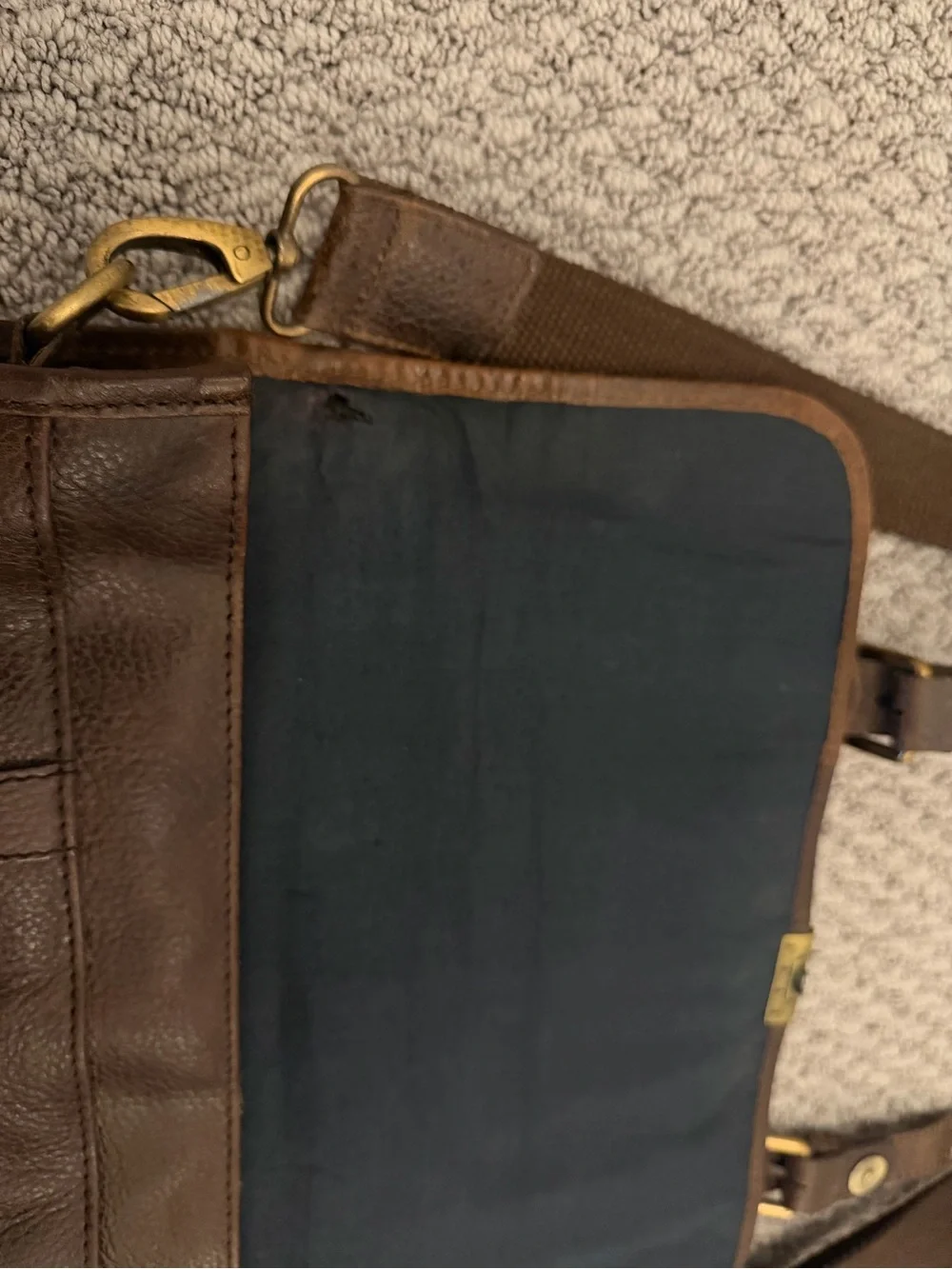 McCarren & Sons Men's Brown Leather Messenger Bag with Shoulder Strap